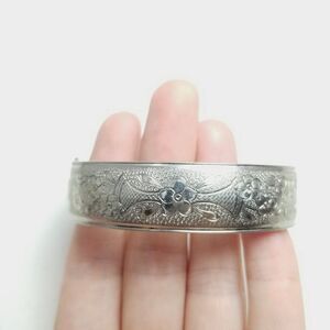 Vintage Floral Pattern Silve Tone HInged Bangle Bracelet, Stacking, Estate